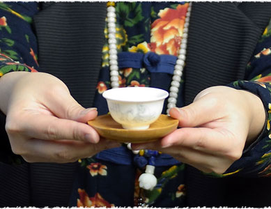 pre warm teacup Bonne dégustation